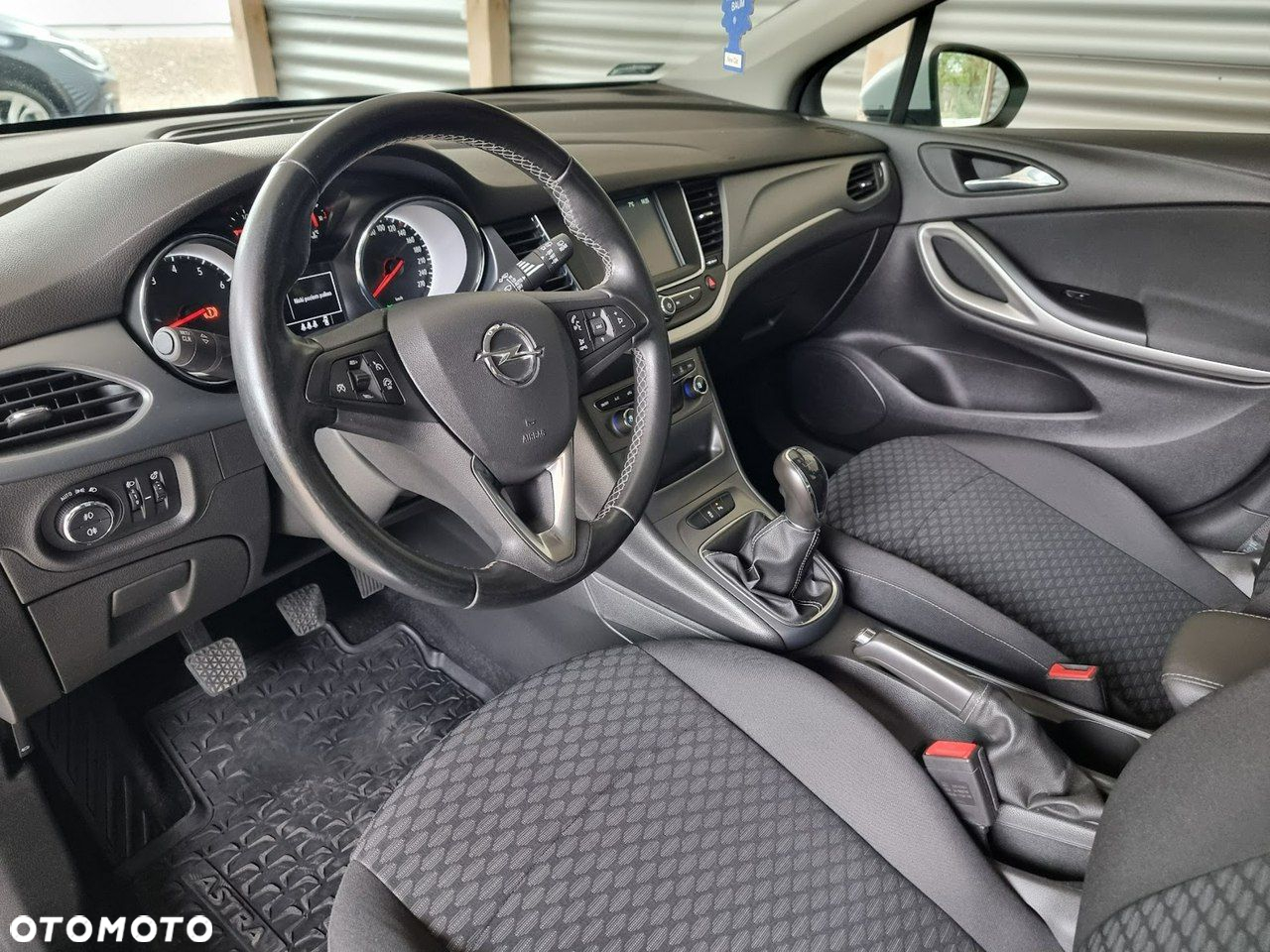 Opel Astra - 9