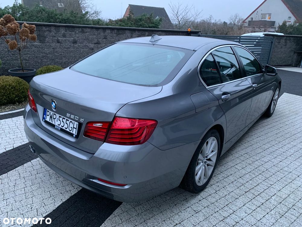 BMW Seria 5 520d - 4