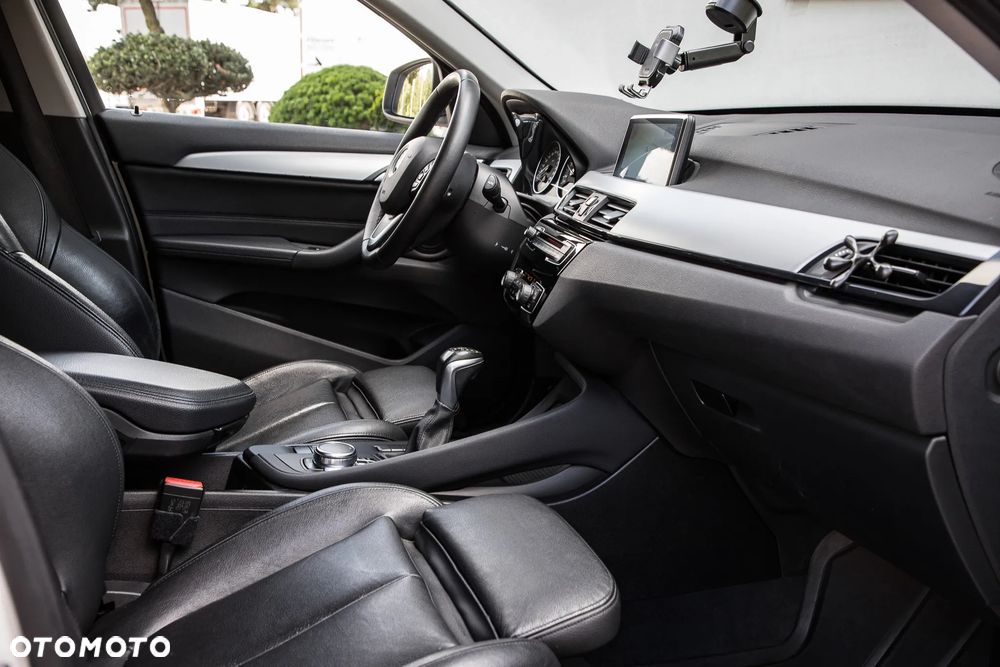 BMW X1 sDrive18d - 32