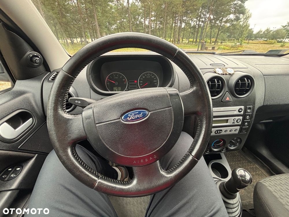 Ford Fusion 1.4 Ambiente - 10