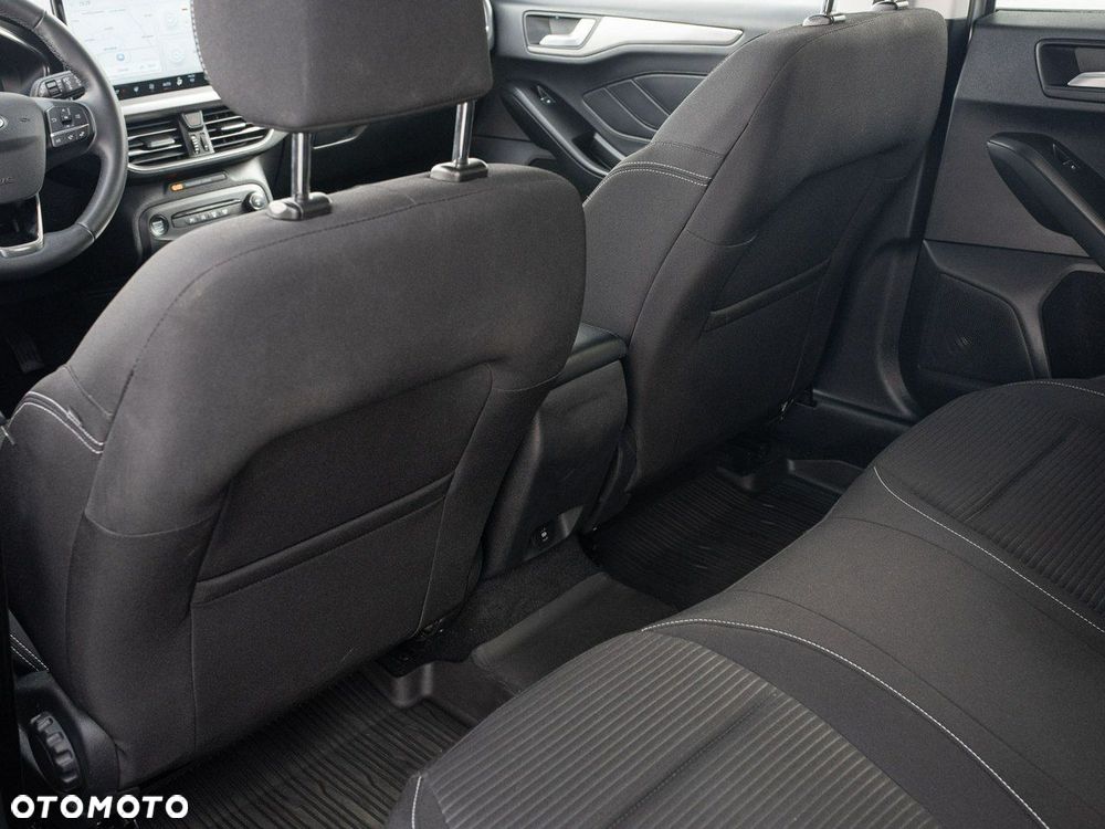 Ford Focus - 24