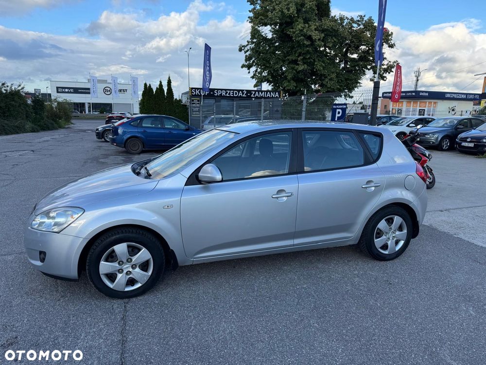 Kia Ceed 1.6 Comfort + - 14