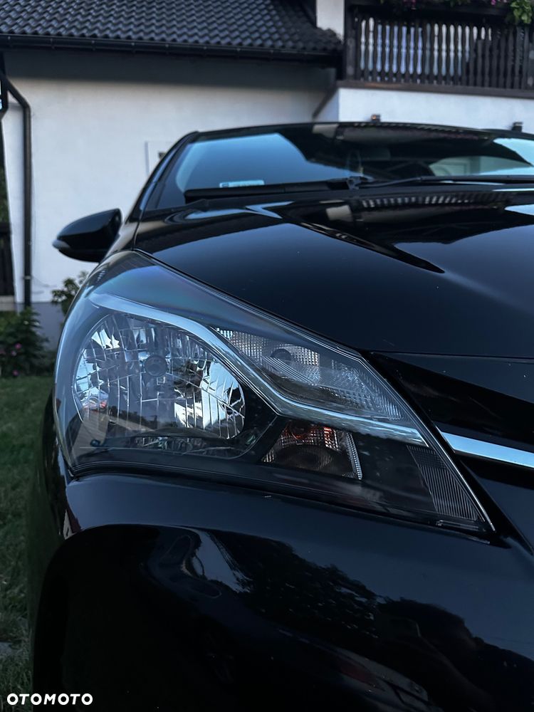 Toyota Yaris - 18