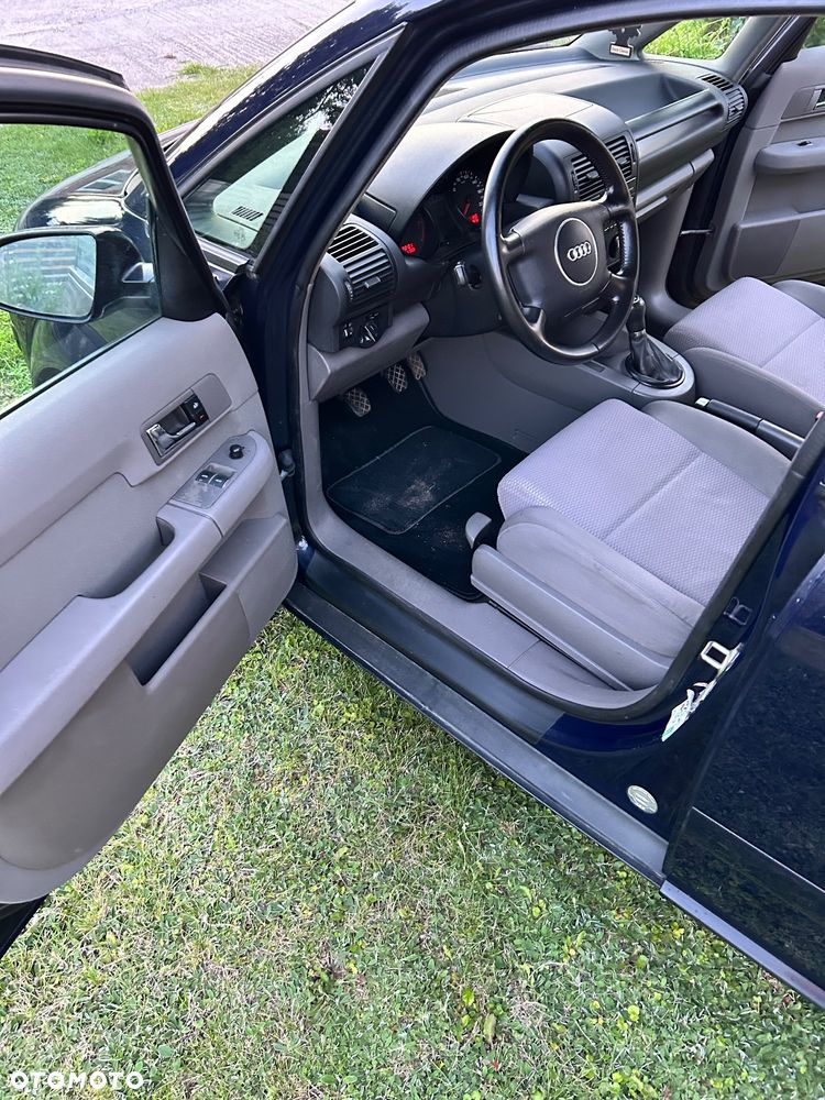 Audi A2 1.4 - 13