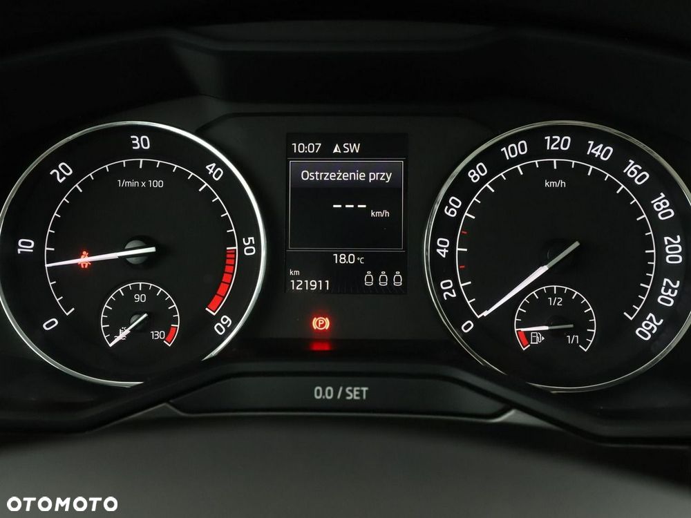 Skoda Superb 1.6 TDI Ambition - 23