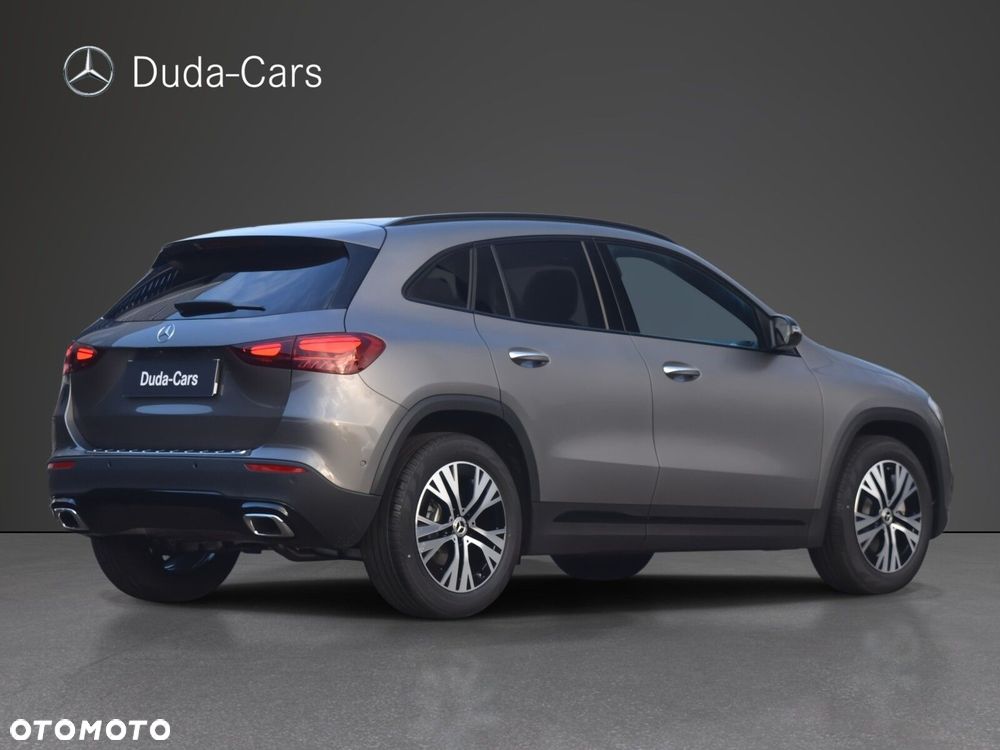 Mercedes-Benz GLA 200 - 3