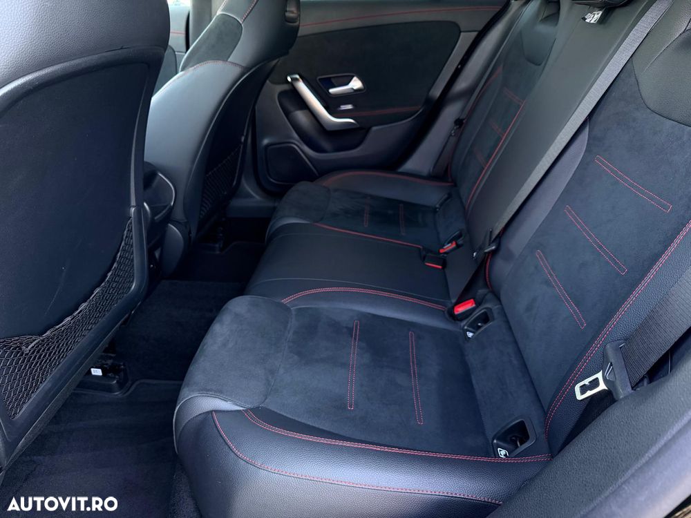 Mercedes-Benz CLA - 12