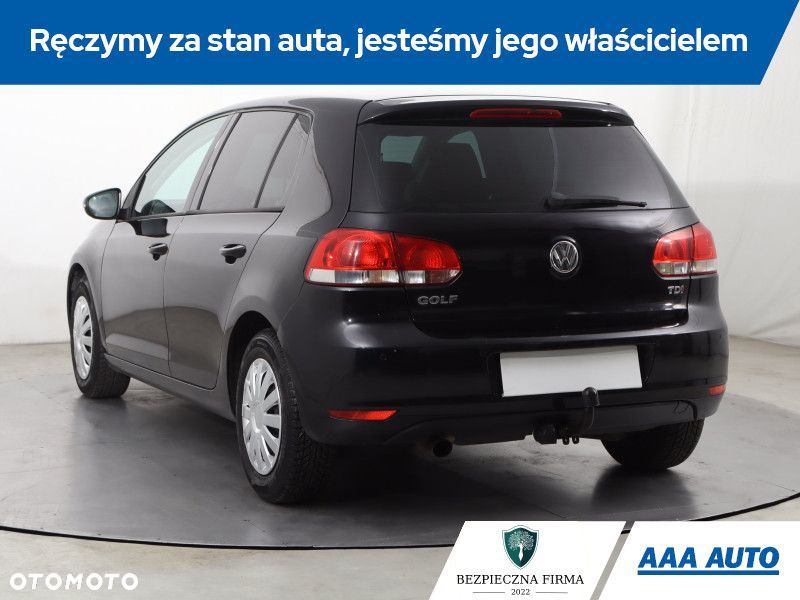 Volkswagen Golf - 5