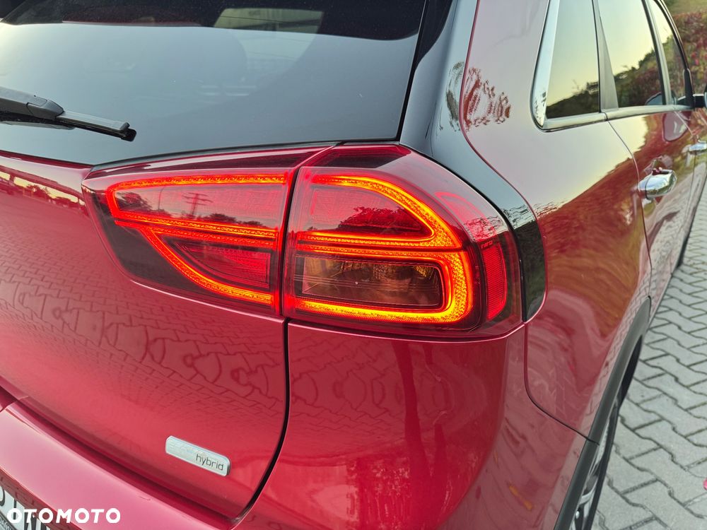 Kia Niro 1.6 GDI Hybrid L Business Line - 28