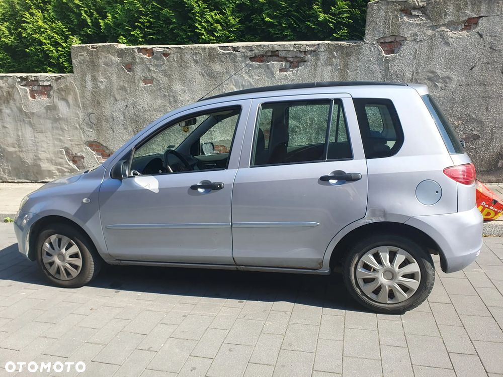 Mazda 2 - 9