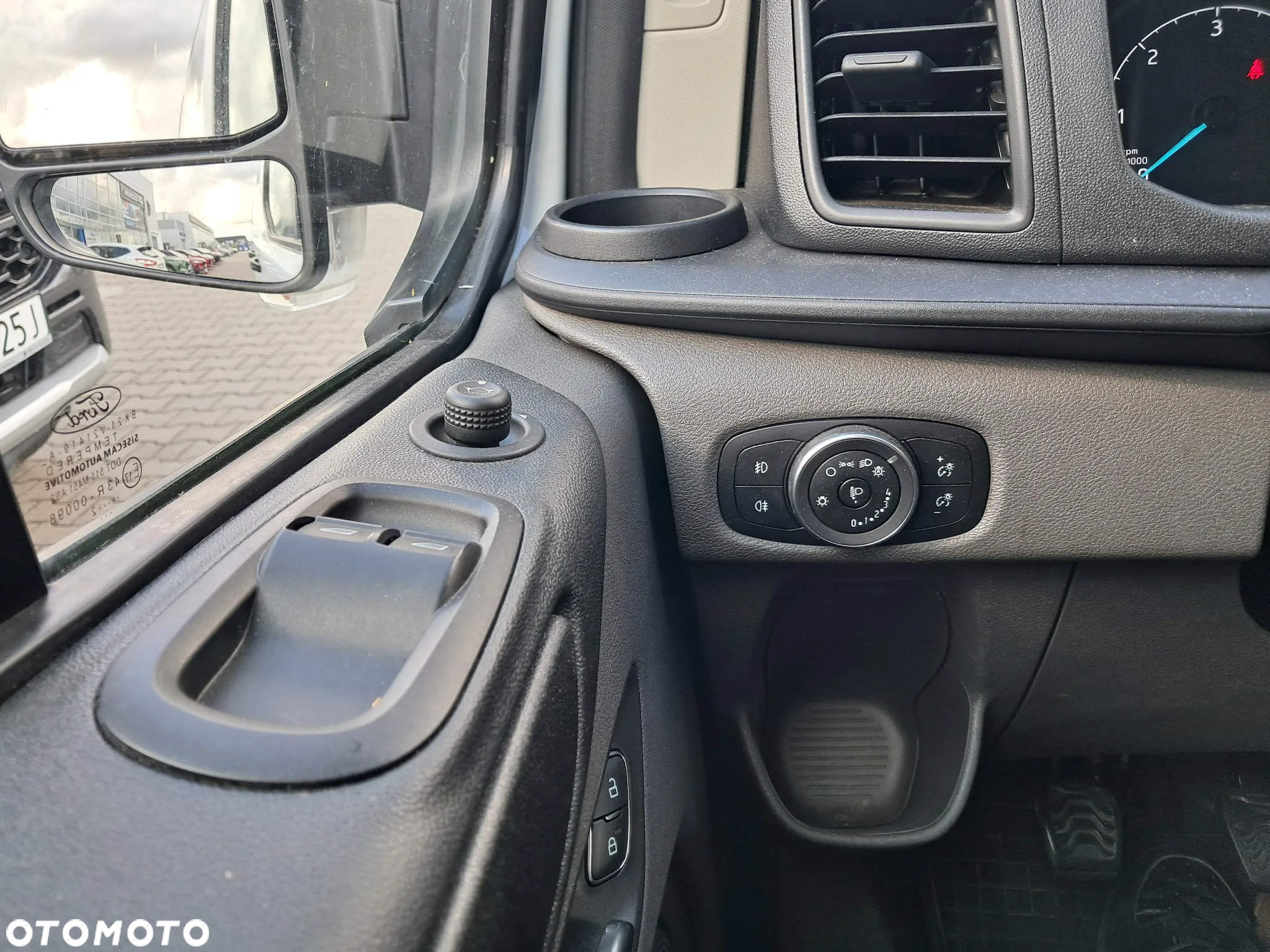 Ford Transit Custom Kombi 320 L2H1 Trend - 12