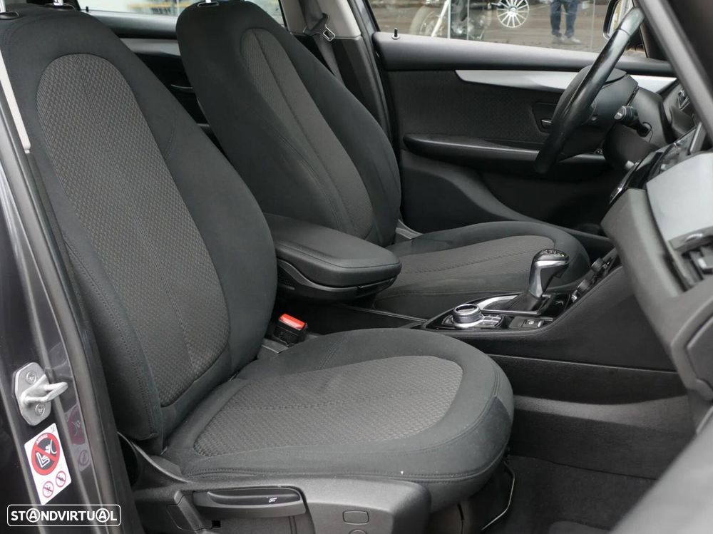 BMW 216 Active Tourer d Advantage Auto - 30