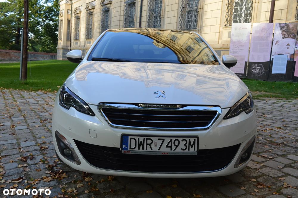Peugeot 308 1.2 PureTech GPF Allure Pack S&S - 2