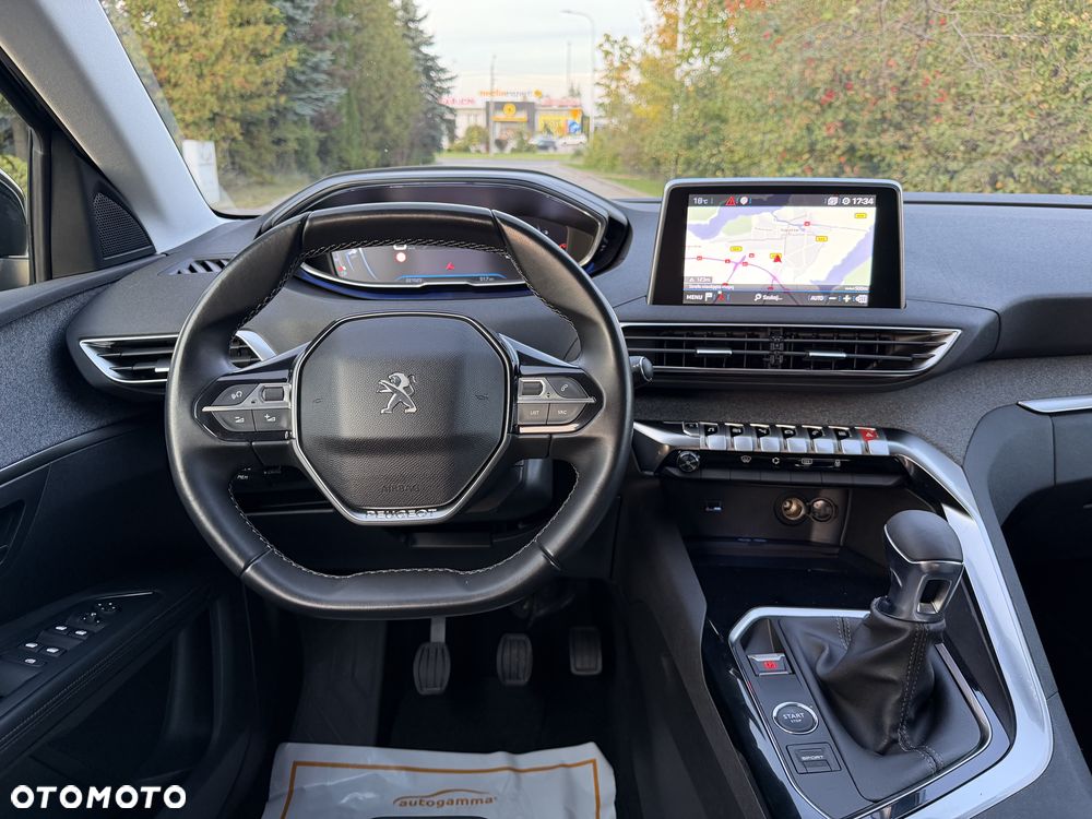 Peugeot 5008 - 17