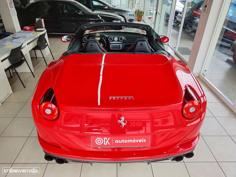 Ferrari California T - 12