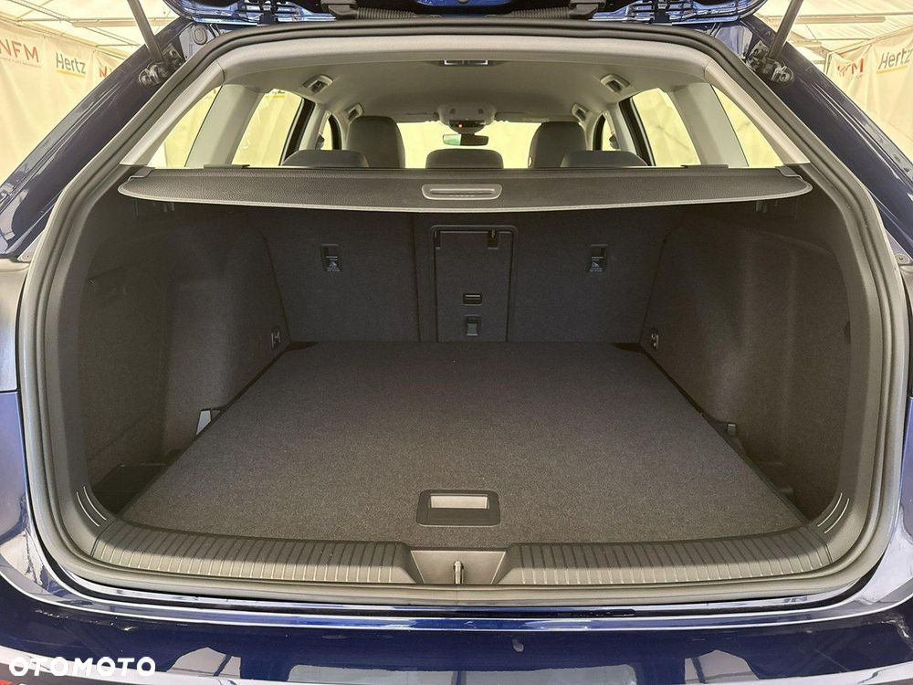 Volkswagen Golf - 20