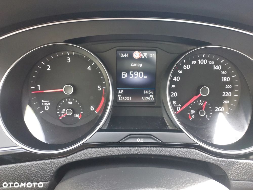 Volkswagen Passat Variant 2.0 TDI SCR DSG 4Motion Business - 22