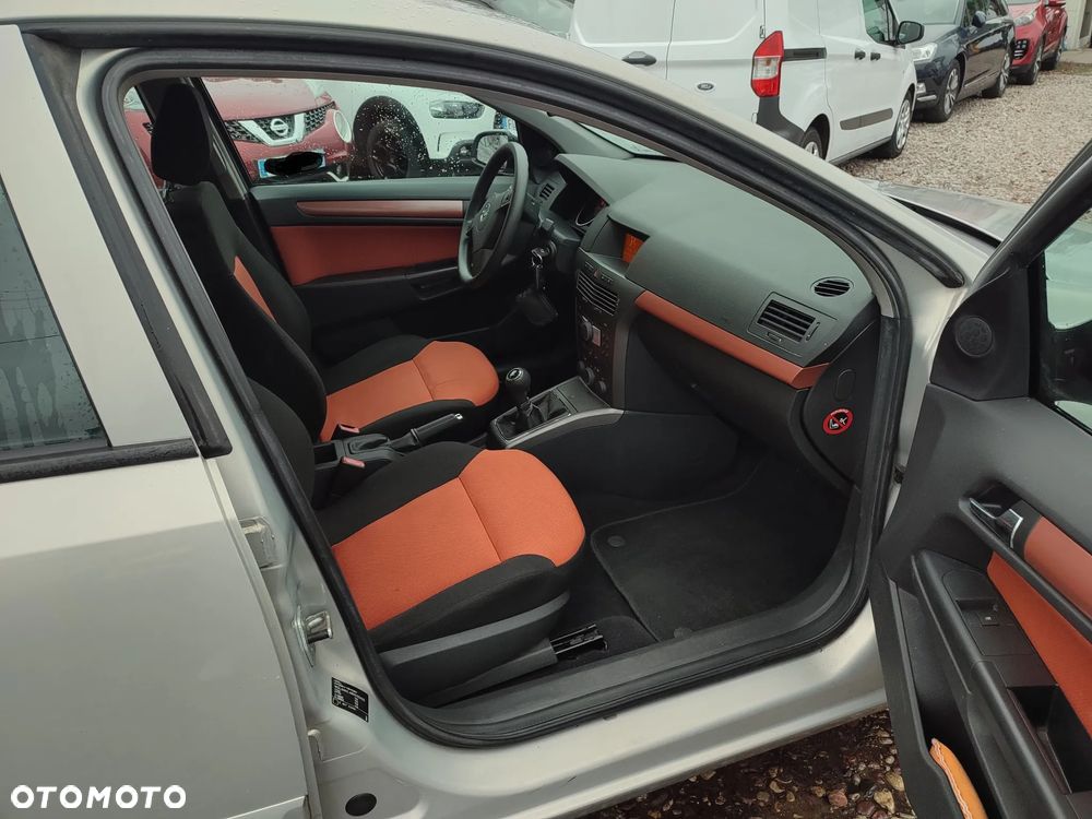 Opel Astra 1.4 Comfort / Cool - 19