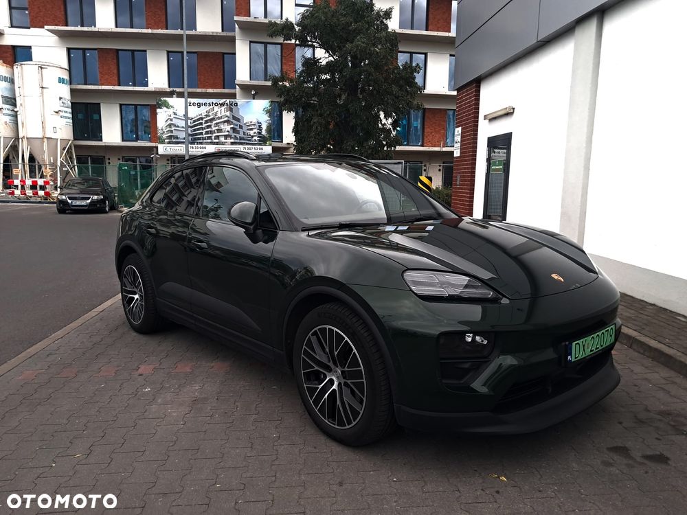 Porsche Macan 4 100kWh - 12