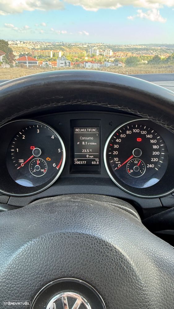 VW Golf 1.6 TDi Confortline - 6