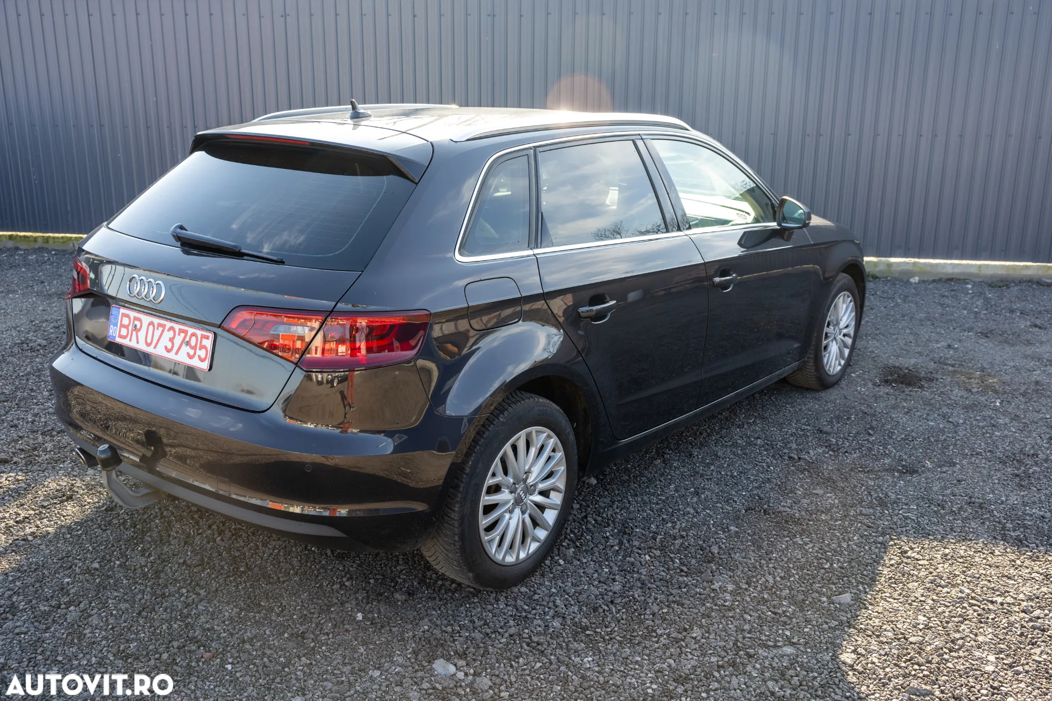 Audi A3 1.6 TDI Stronic Attraction - 2