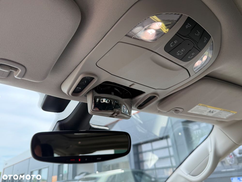 Chrysler Pacifica - 24