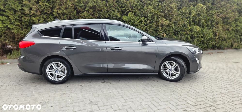 Ford Focus 1.0 EcoBoost STart-Stopp-System TITANIUM - 16