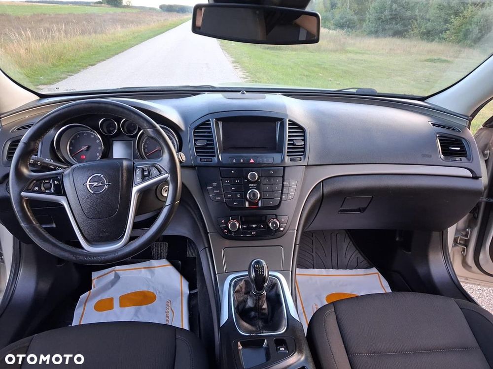 Opel Insignia - 16