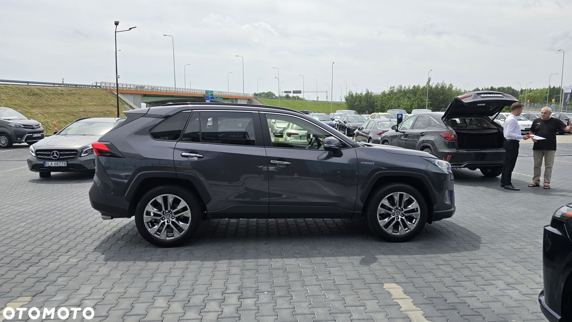 Toyota RAV4 - 7
