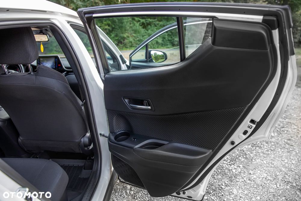 Toyota C-HR ver-1-8-hybrid-prestige - 13