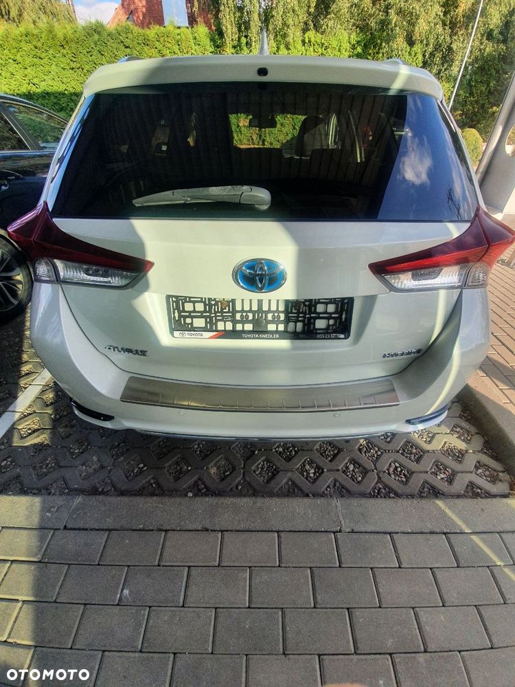 Toyota Auris Hybrid 135 Prestige - 4