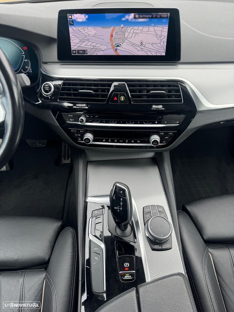 BMW 530 e iPerformance Pack M - 19