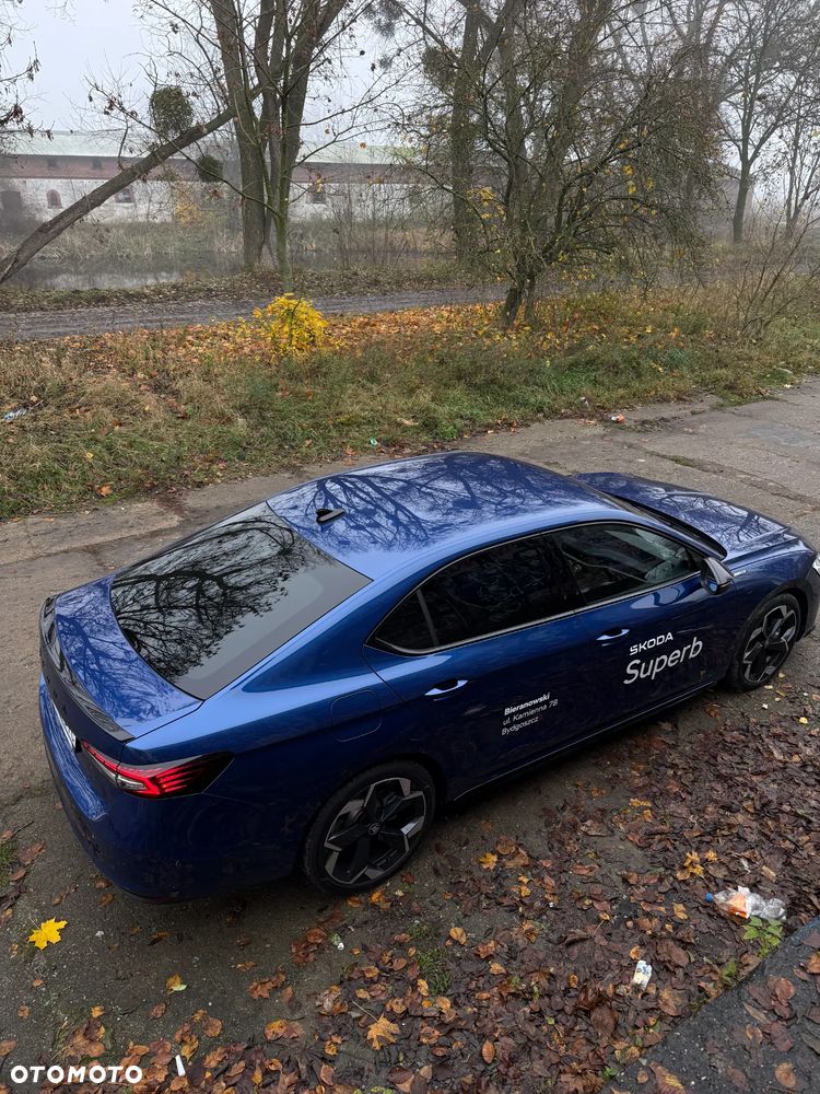 Skoda Superb 2.0 TSI Sportline DSG - 21