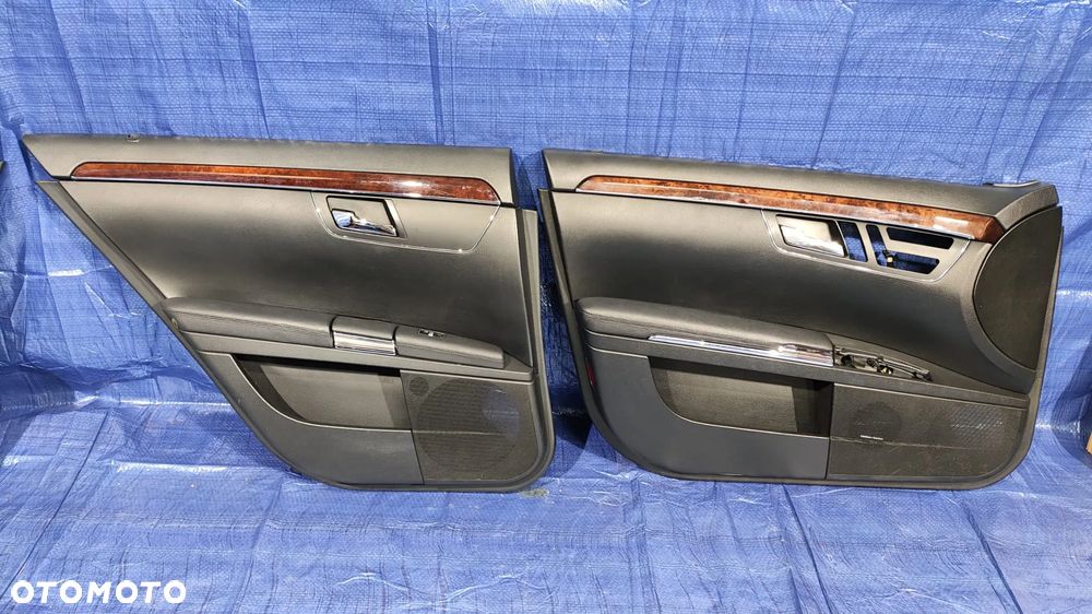 FOTELE KANAPA TUNEL ŚRODKOWY PODŁOKIETNIK BOCZKI DRZWI LED DEKORY TAPICERKA WNĘTRZE SKÓRA CZARNA GRZANA PAMIĘĆ FULL MASAŻE MERCEDES W221 LIFT KRÓTKI - 21