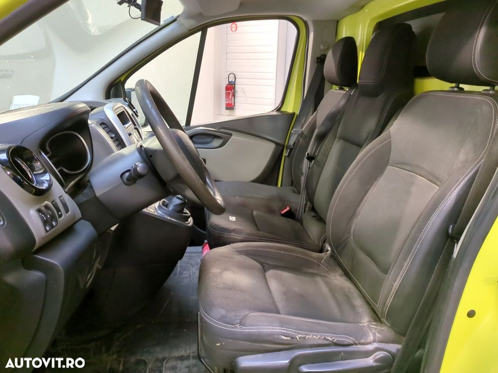 Renault Trafic - 12