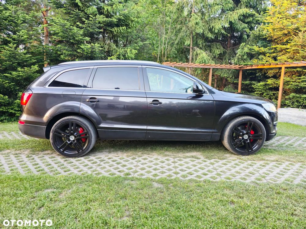 Audi Q7 - 11
