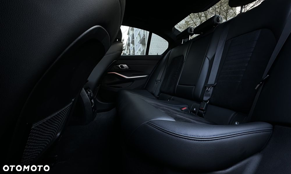 BMW Seria 3 320i M Sport sport - 14
