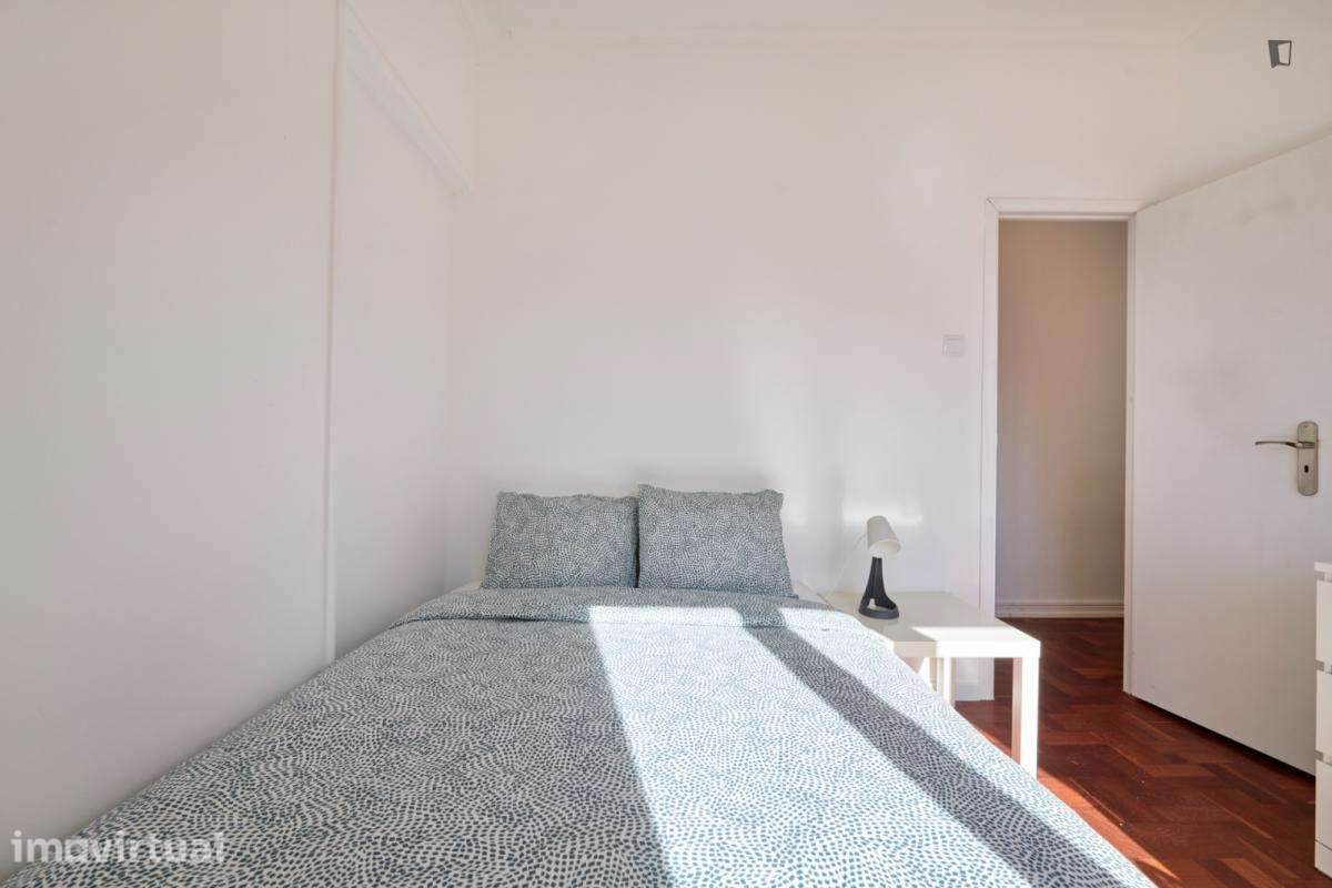Quarto - localizado em Entrecampos Lisbon - Grande imagem: 4/26