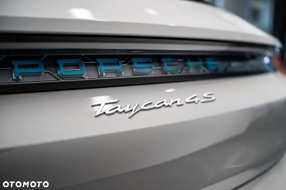 Porsche Taycan 105kWh 4S Cross Turismo - 6