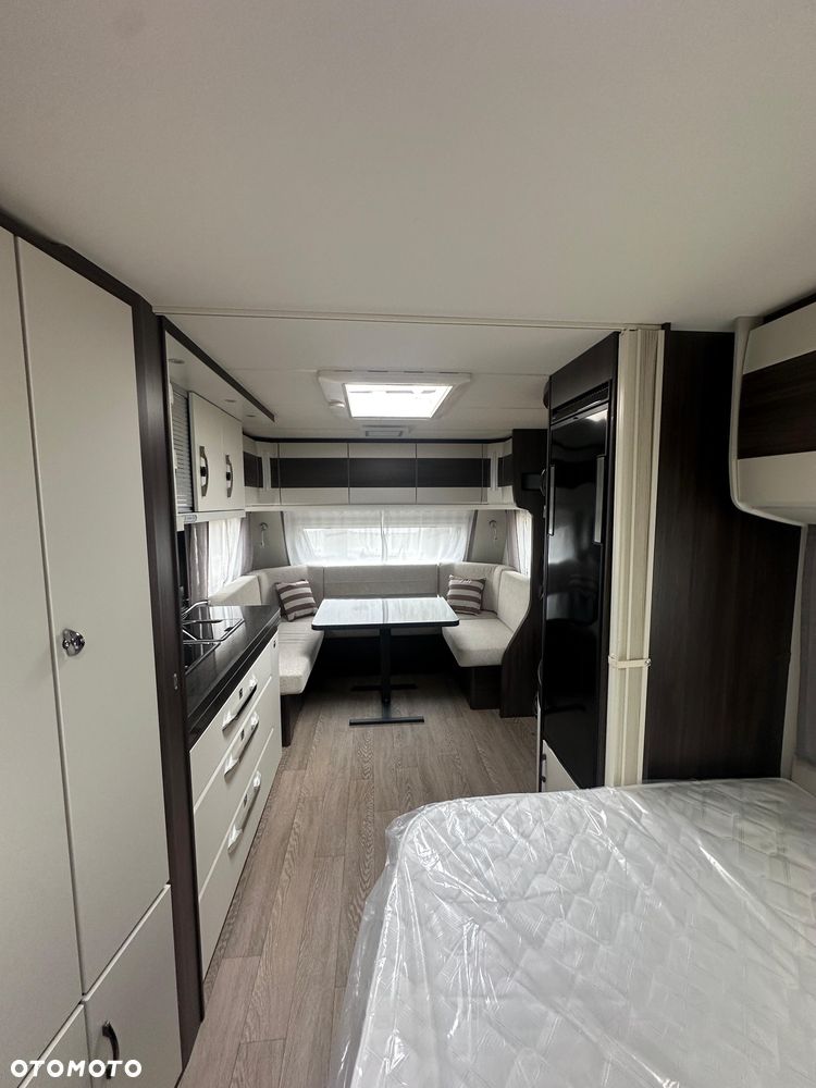 Hobby 560 WFU PRESTIGE - 12