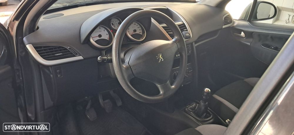Peugeot 207 1.4 16V Open - 5