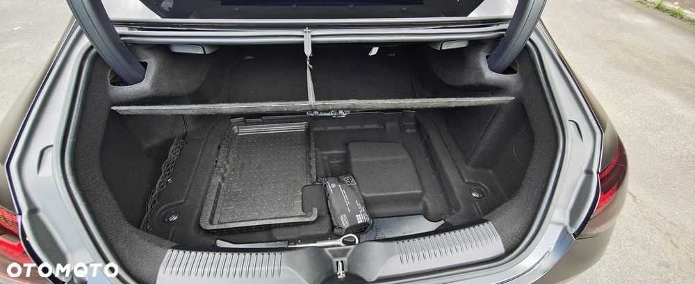 Mercedes-Benz CLS - 24