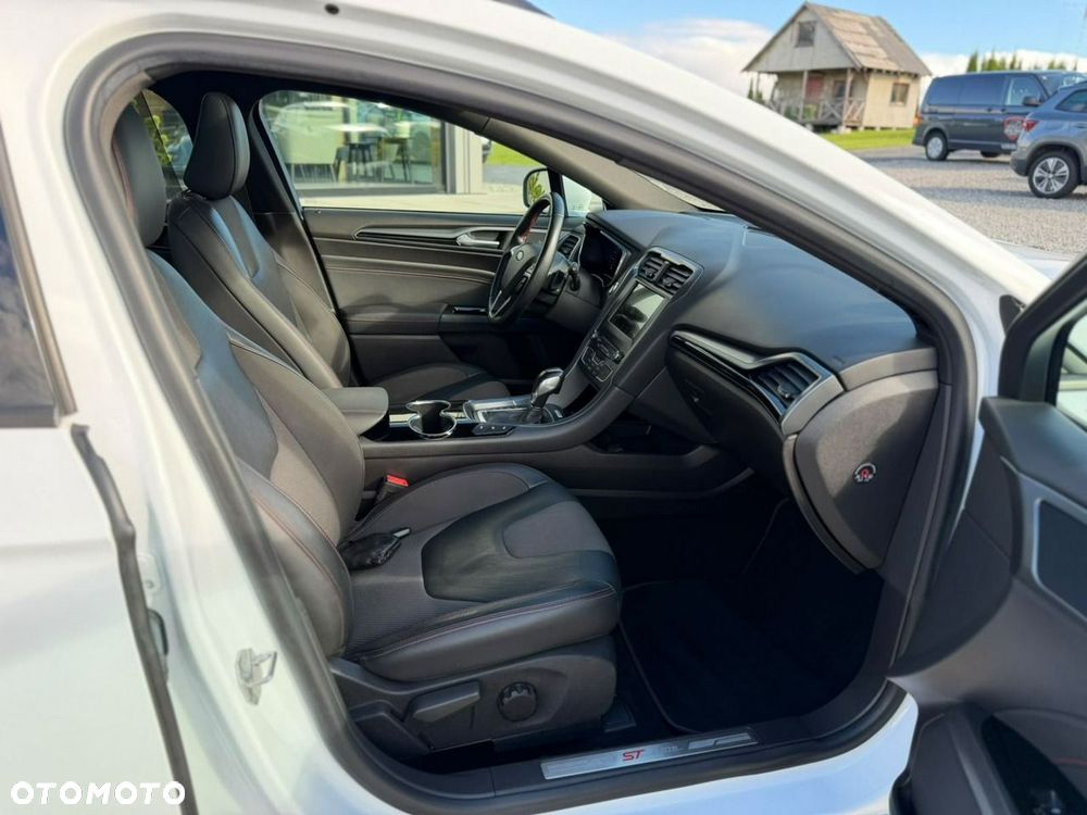 Ford Mondeo - 22