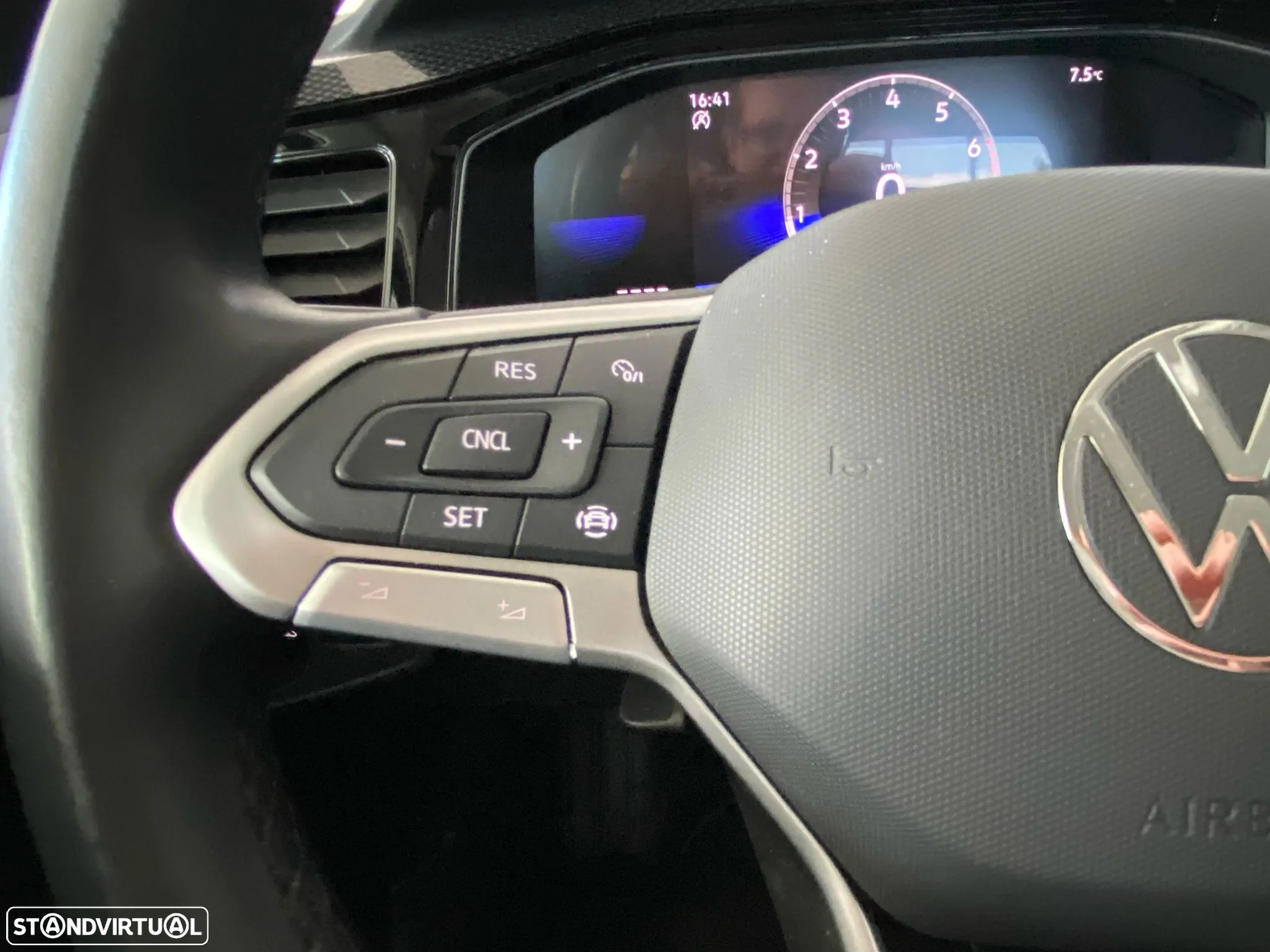VW Polo 1.0 TSI Urban - 14