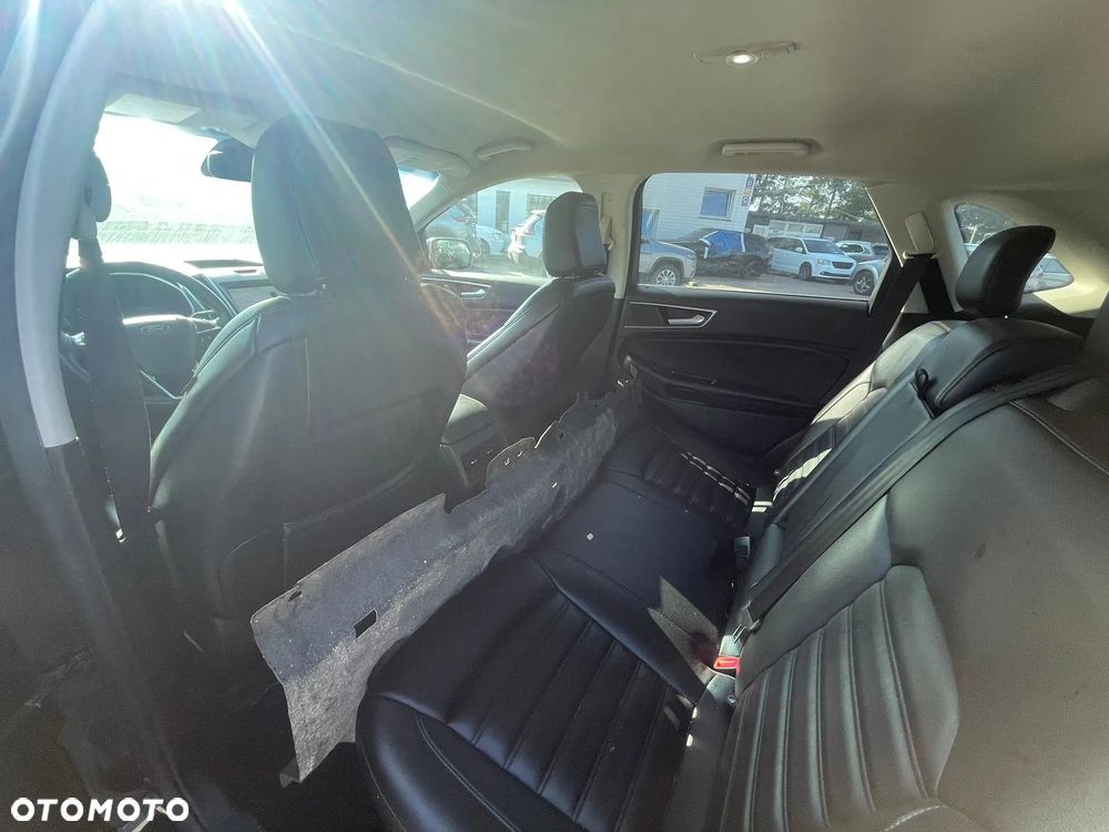 Ford Edge - 16