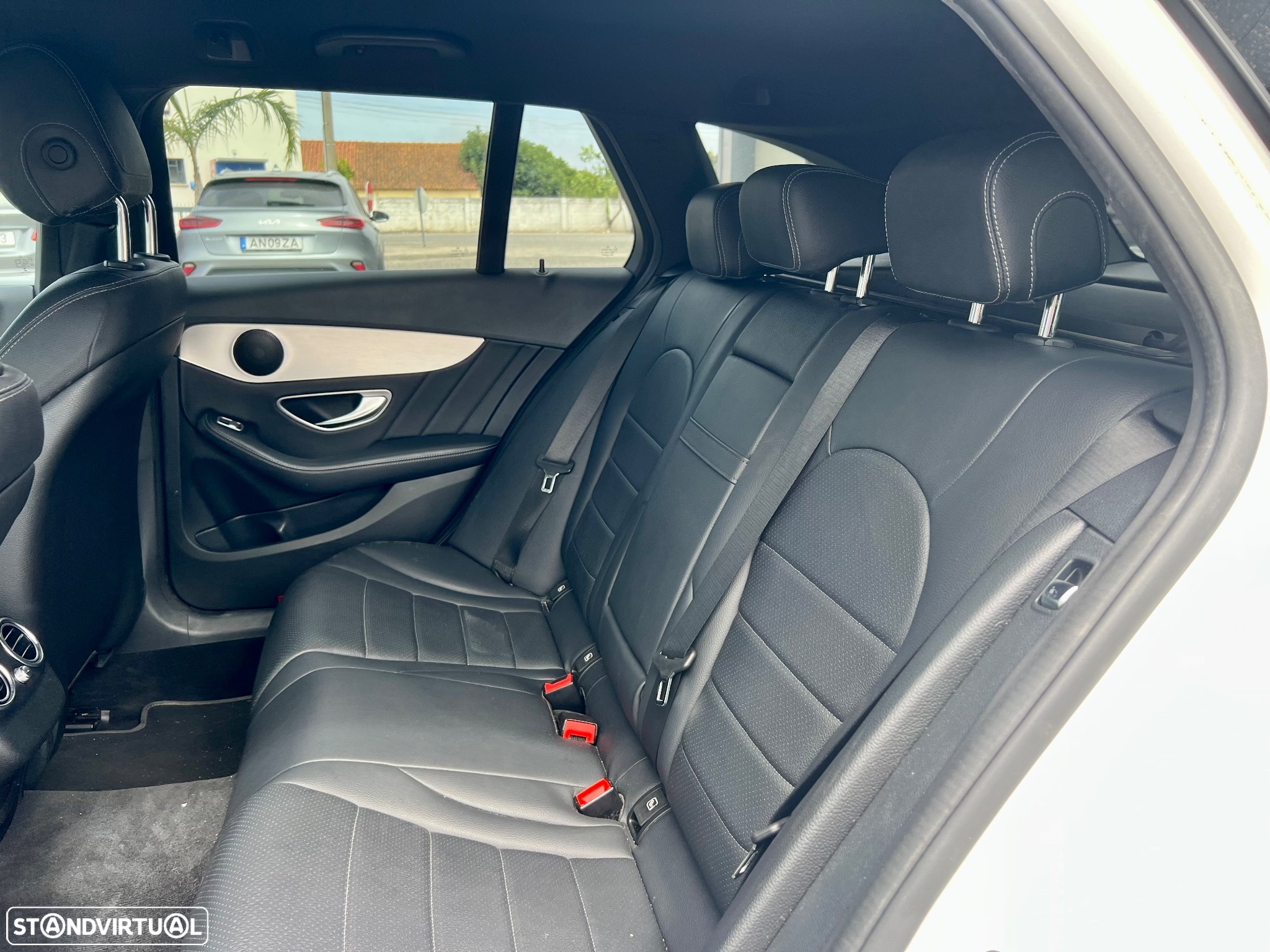 Mercedes-Benz C 350 e T 7G-TRONIC AMG Line - 17