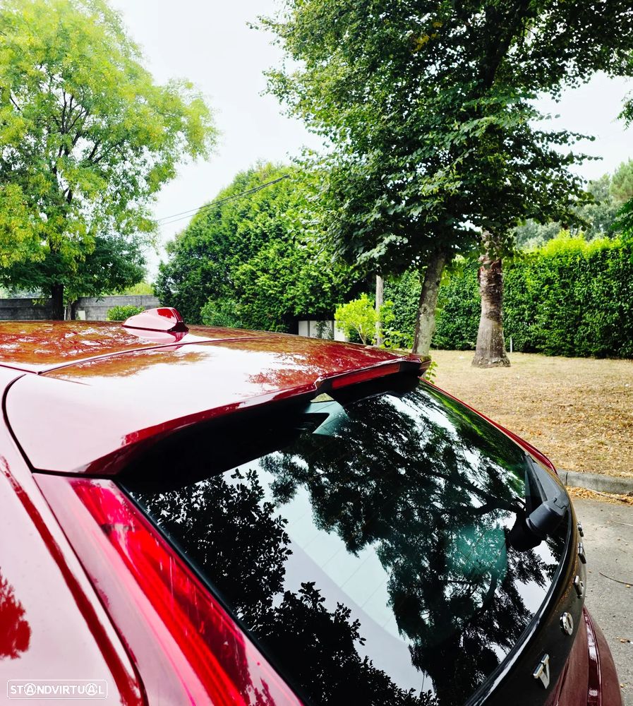 Volvo V40 1.6 D2 Eco R-Design - 10