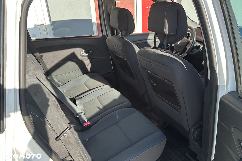 Renault Scenic - 32