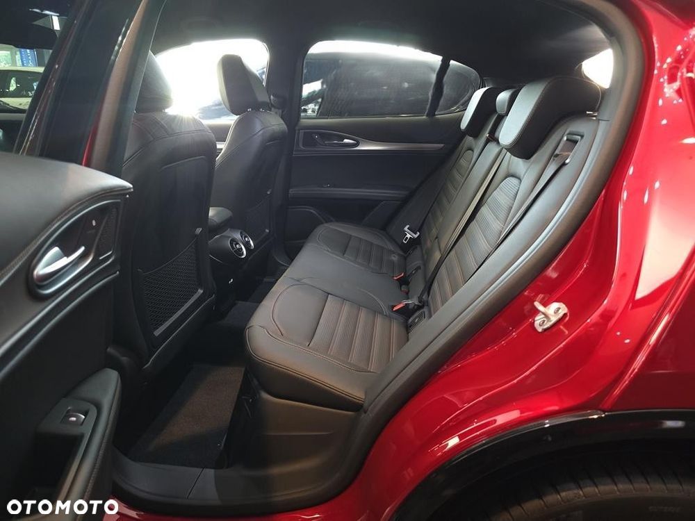 Alfa Romeo Stelvio 2.0 Turbo Intensa Q4 - 7