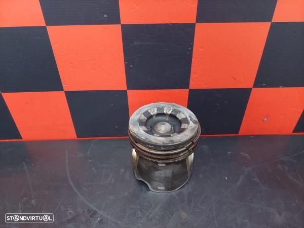 Pistão Fuso (Mitsubishi) Canter - 2